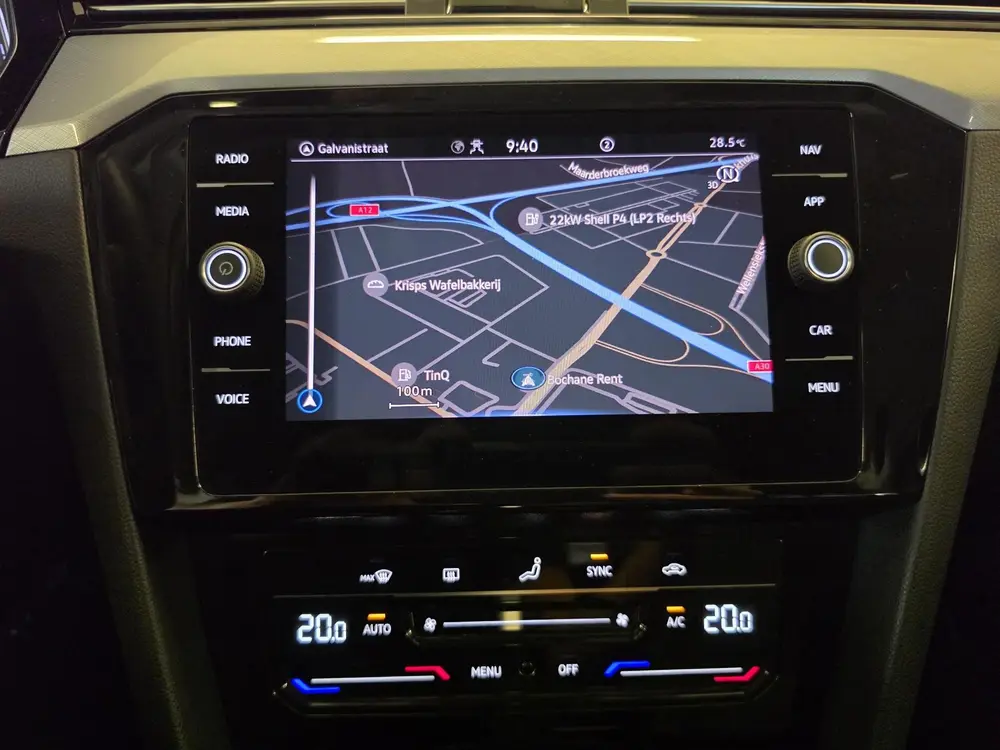 Volkswagen Passat Variant 1.5 TSI Business | Camera | Naviga uit 2023, foto 10