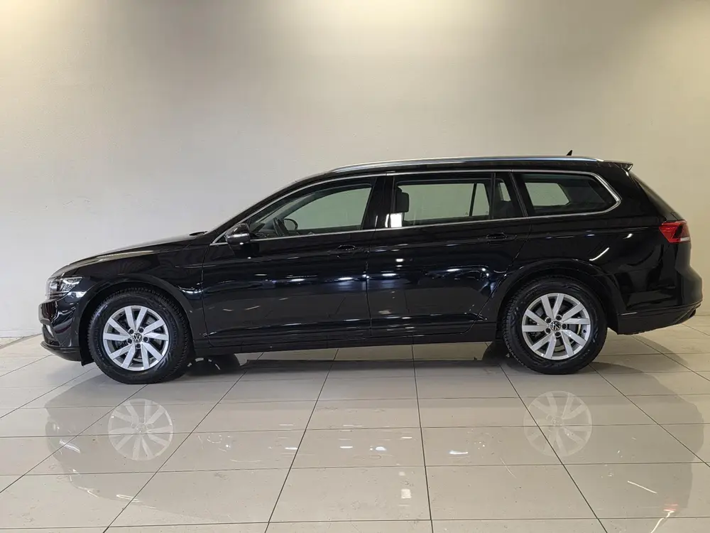 Volkswagen Passat Variant 1.5 TSI Business | Camera | Naviga uit 2023, foto 17