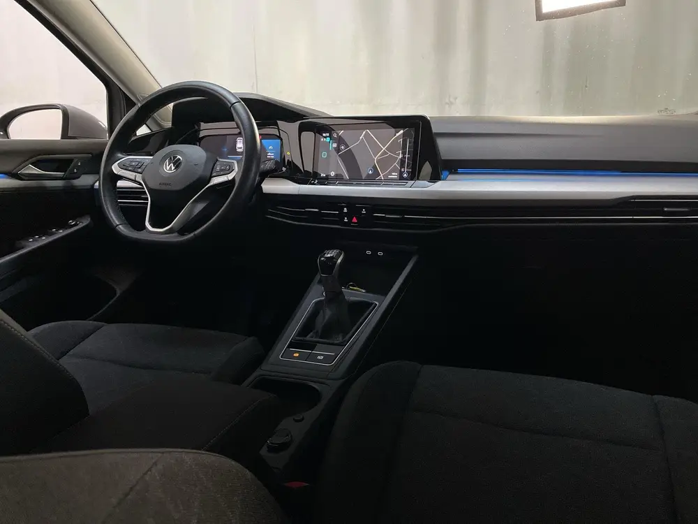 Volkswagen Golf Variant 1.0 TSI 110pk Life Camera DAB+ Navig uit 2022, foto 2