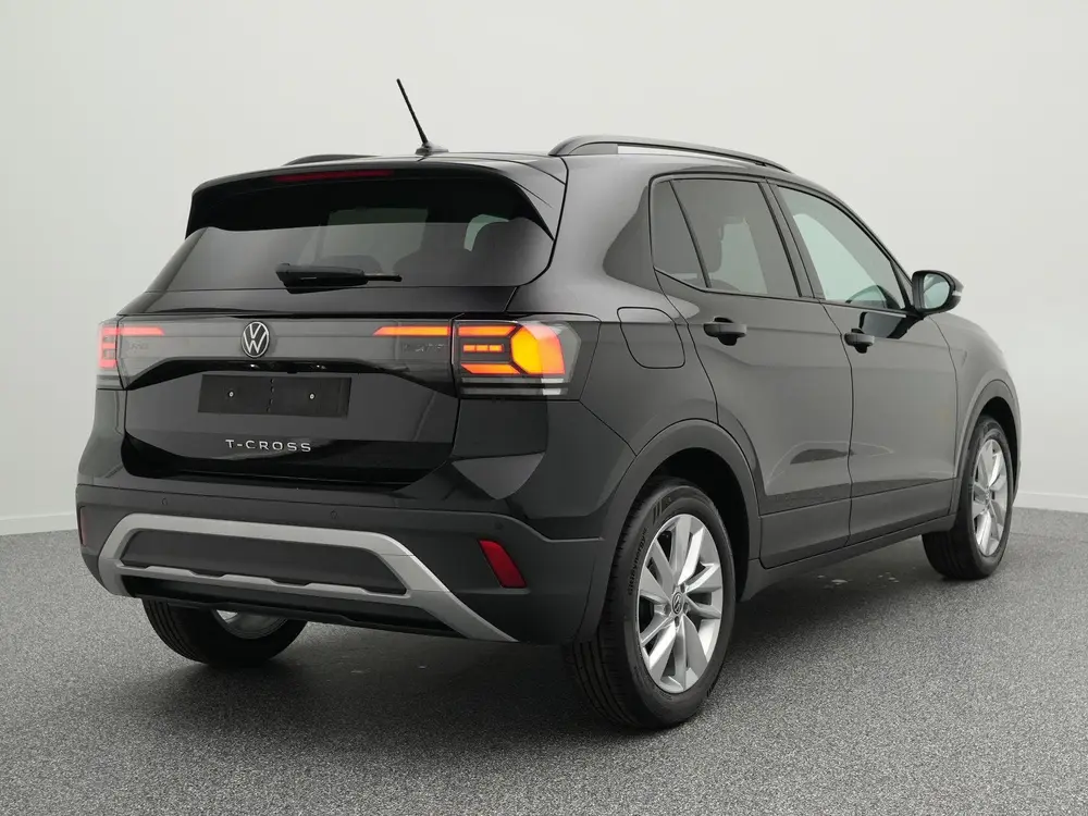 Volkswagen T-Cross Life Edition 1.0 TSI 95 PK | Trekhaak | A uit 2026, foto 2