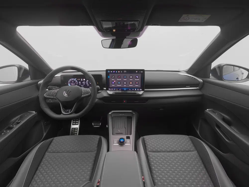 Volkswagen T-Roc R-Line First Edition 1.5 eTSI 150 PK SUV | uit 2026, foto 3