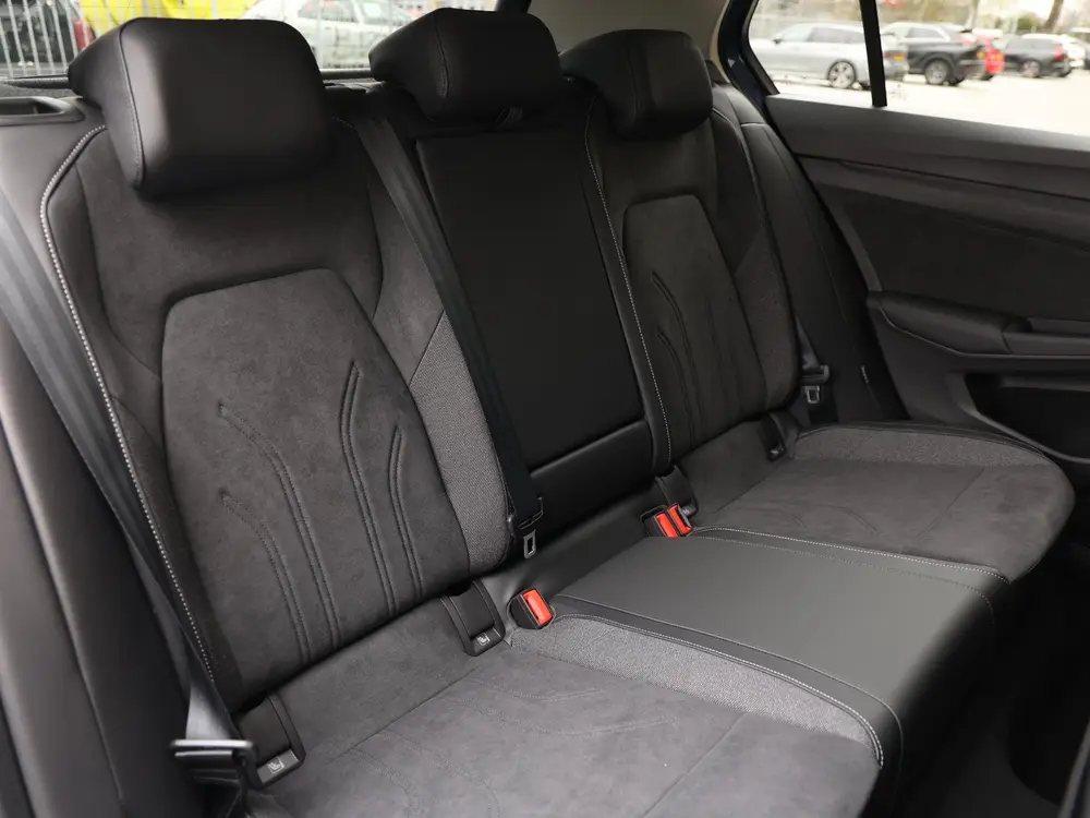 Volkswagen Golf Life Edition 1.5 eHybrid 204 PK | 18" velgen uit 2026, foto 10