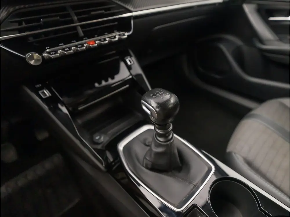 Peugeot 2008 1.2 PureTech Allure Sport (VIRTUAL COCKPIT, APP uit 2021, foto 11