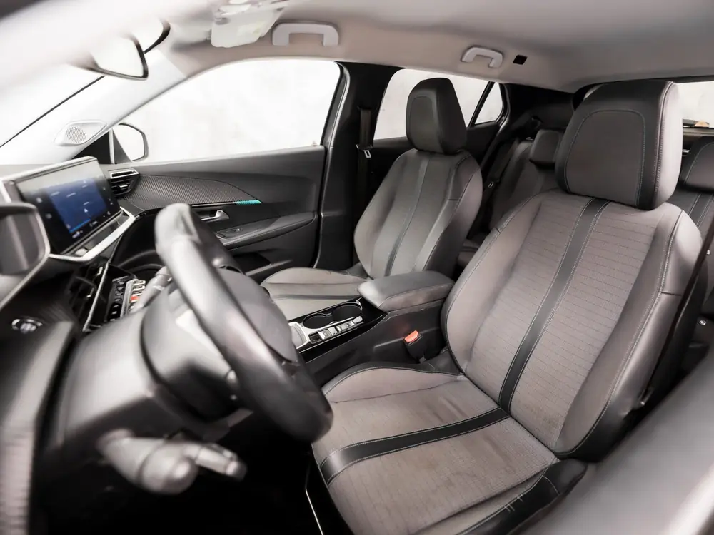 Peugeot 2008 1.2 PureTech Allure Sport (VIRTUAL COCKPIT, APP uit 2021, foto 15