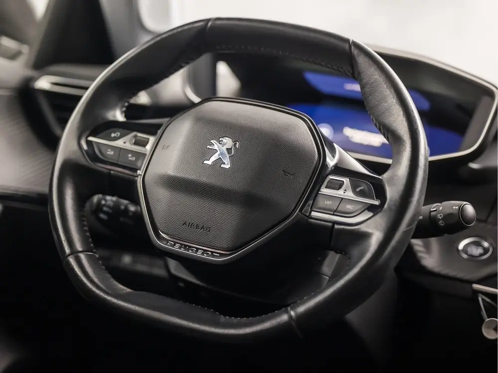Peugeot 2008 1.2 PureTech Allure Sport (VIRTUAL COCKPIT, APP uit 2021, foto 19