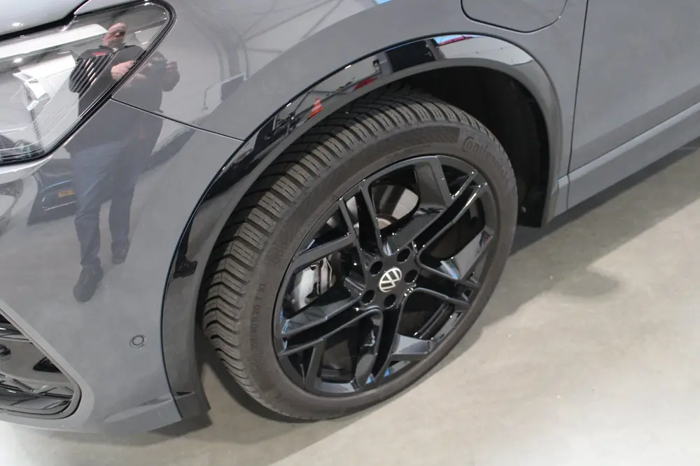 Volkswagen Tiguan 1.5 eHybrid R-Line Camera/Trekhaak/Black p uit 2024, foto 4