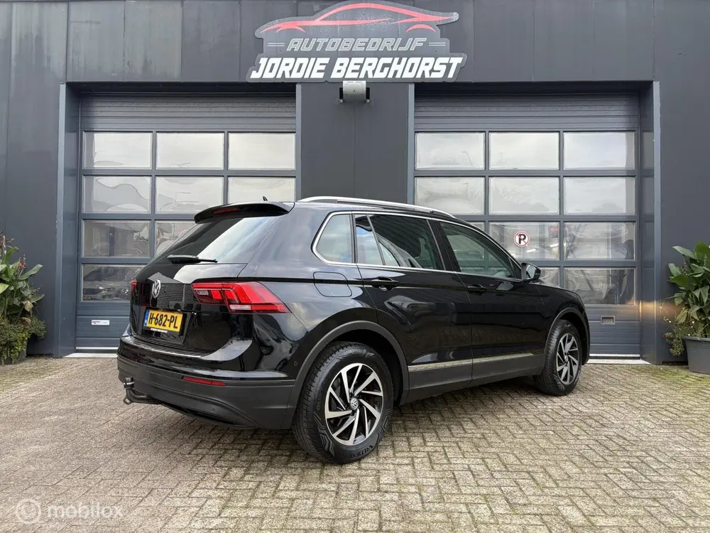 Volkswagen Tiguan 1.5 TSI Comfortline Business uit 2019, foto 4