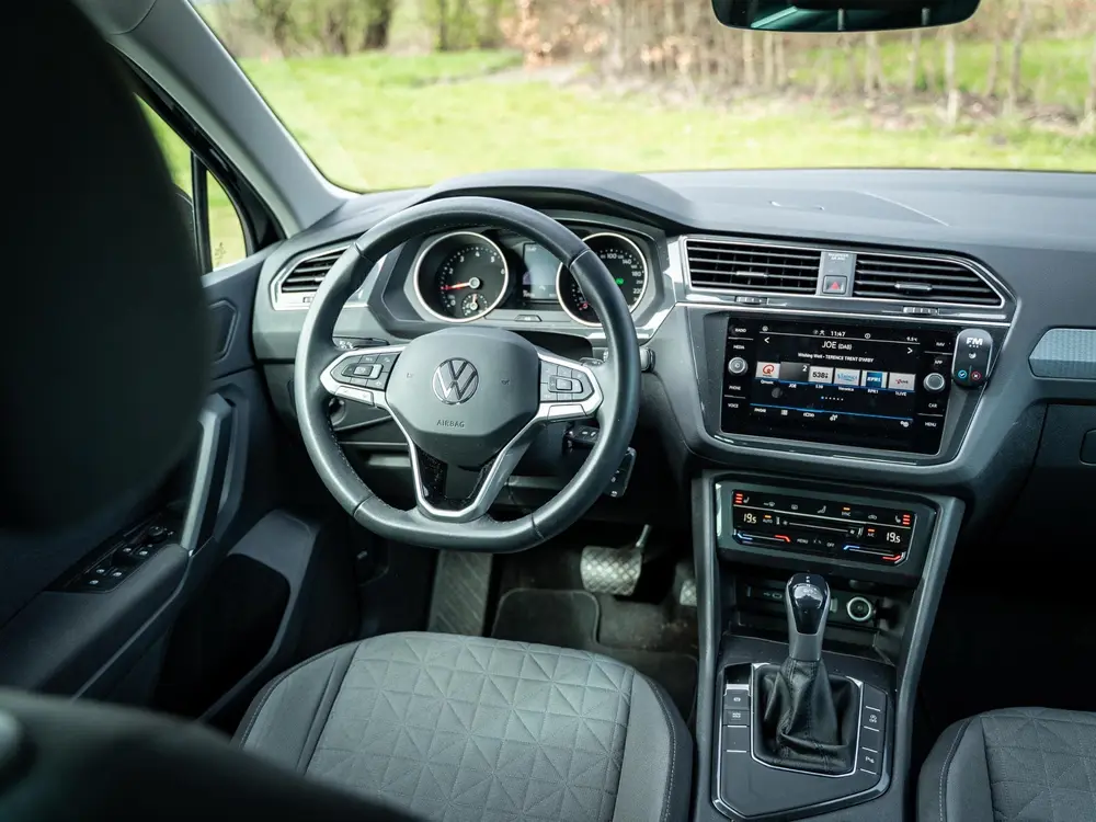 Volkswagen Tiguan 1.5 TSI Elegance | Camera | ACC | Proefrit uit 2023, foto 2