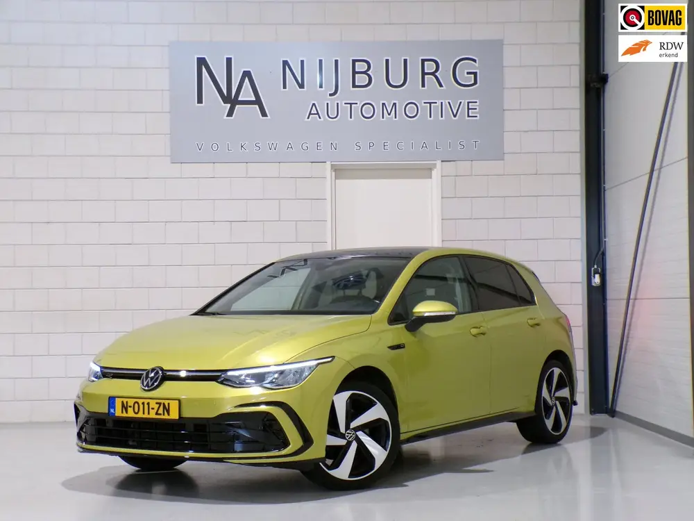 Volkswagen Golf 1.5 eTSI 150PK R-Line "Automaat" Carplay Ada uit 2020