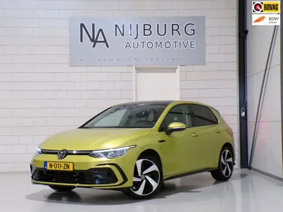 Volkswagen Golf 1.5 eTSI 150PK R-Line "Automaat" Carplay Ada uit 2020