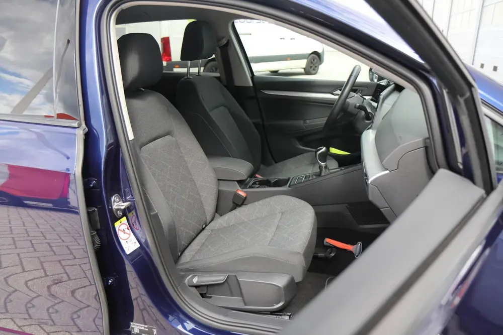 Volkswagen Golf Variant 1.0 TSI 110pk Life | Navigatie | Sto uit 2021, foto 14