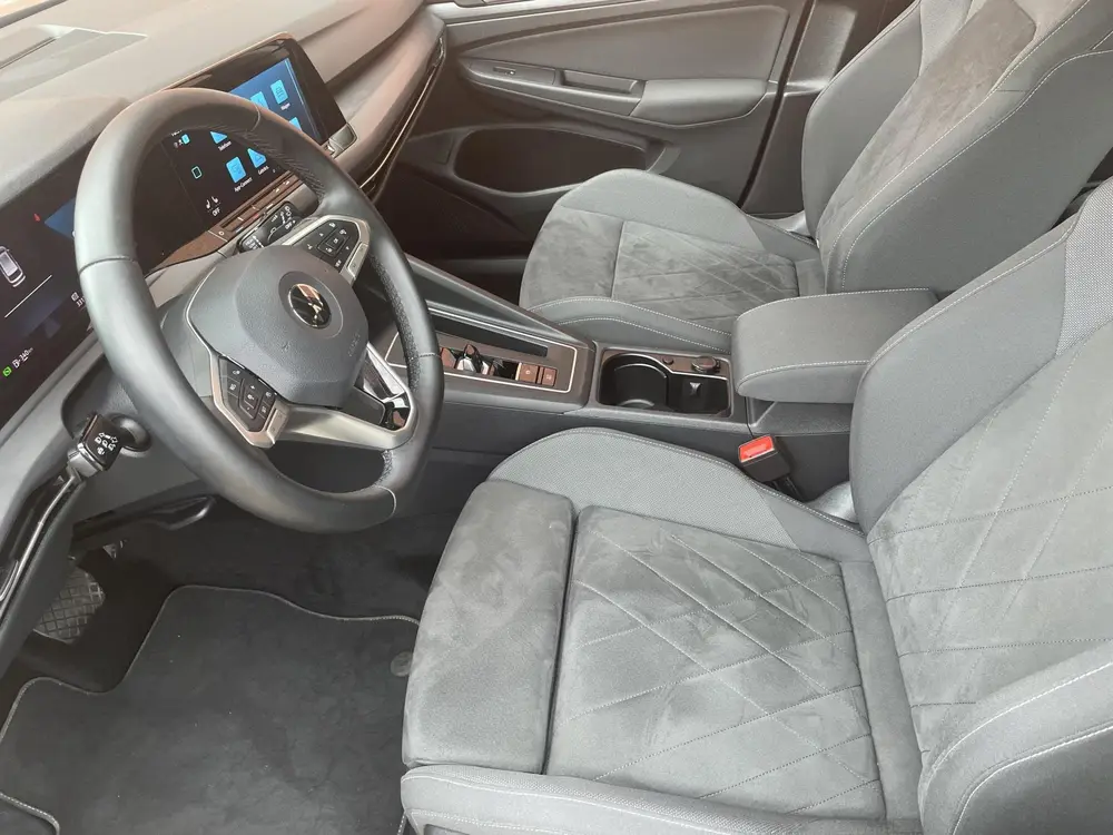 Volkswagen Golf Variant 1.5 eTSI 150pk DSG Style Navigatie A uit 2021, foto 2