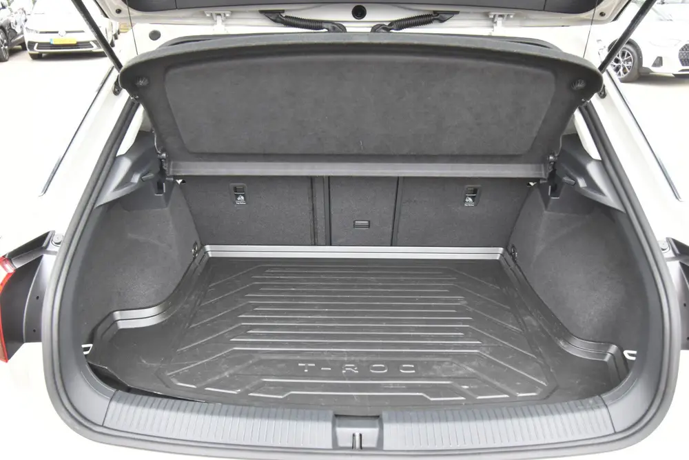 Volkswagen T-Roc 1.5 TSI Life 75 Edition , VIRTUAL COCKPIT uit 2022, foto 18