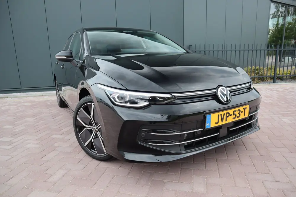Volkswagen Golf 1.5 eHybrid Style Edition Automaat Matrix Ko uit 2026, foto 2