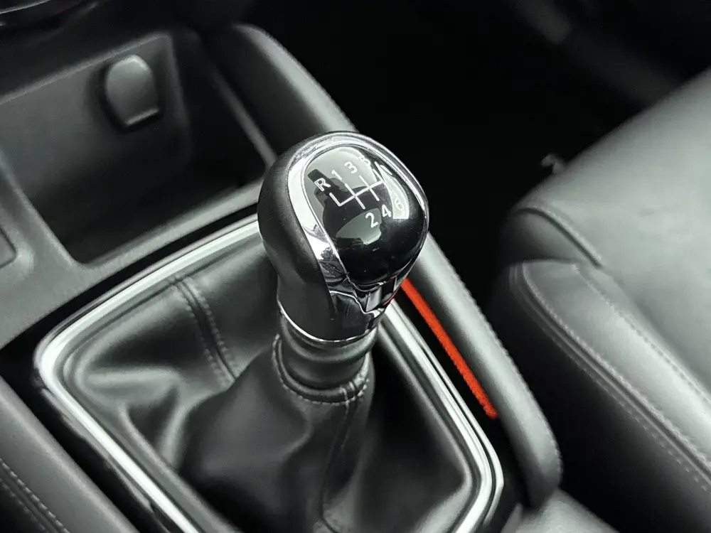 Nissan Qashqai 1.3 DIG-T Tekna 140PK | Trekhaak | Navigatie uit 2019, foto 14
