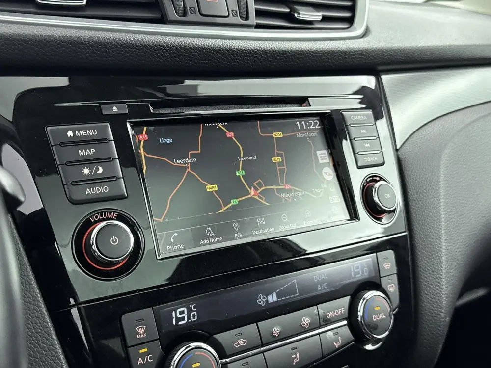 Nissan Qashqai 1.3 DIG-T Tekna 140PK | Trekhaak | Navigatie uit 2019, foto 18
