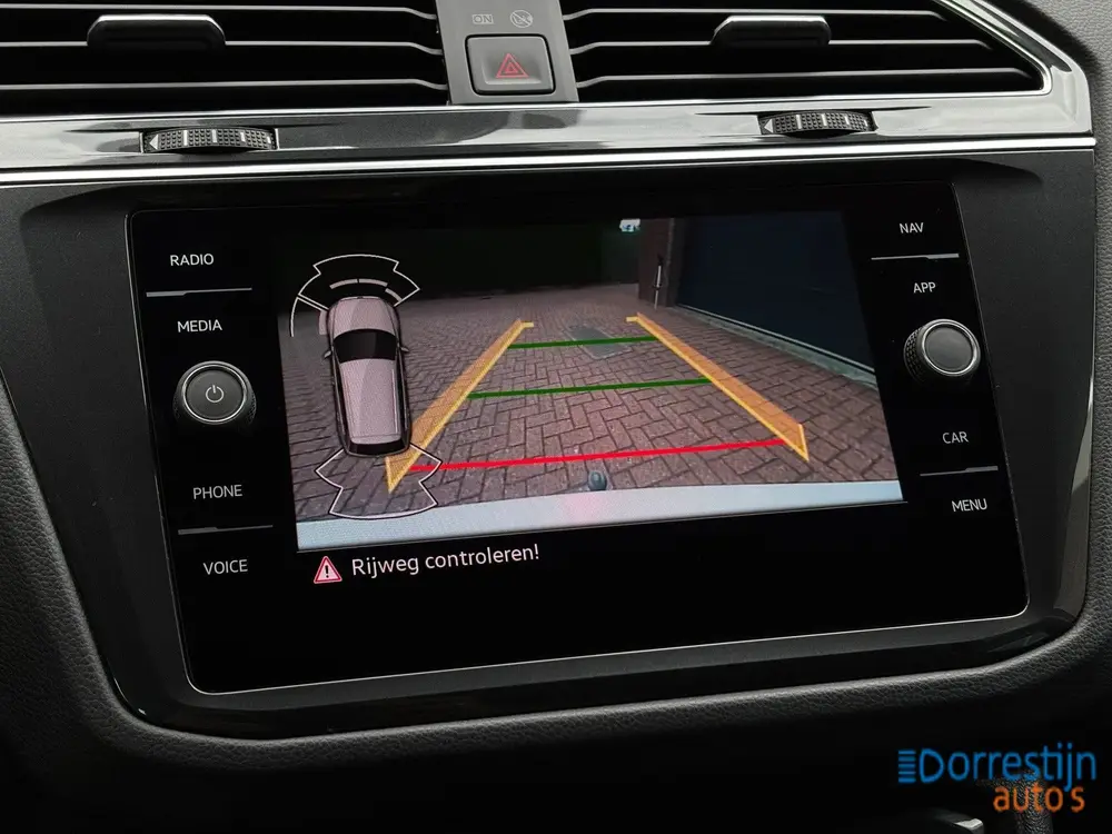 Volkswagen Tiguan 1.4 TSI eHybrid Business+ | ACC | Camera | uit 2021, foto 15