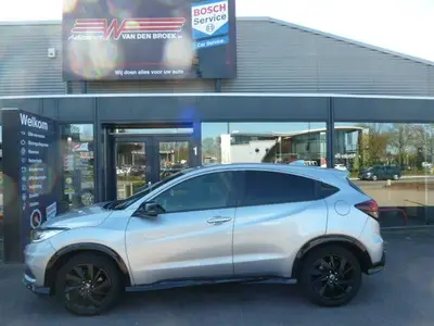 Honda Hr-V 1.5 i-VTEC CVT 182pk TURBO Sport NAV CAMERA PDC uit 2020