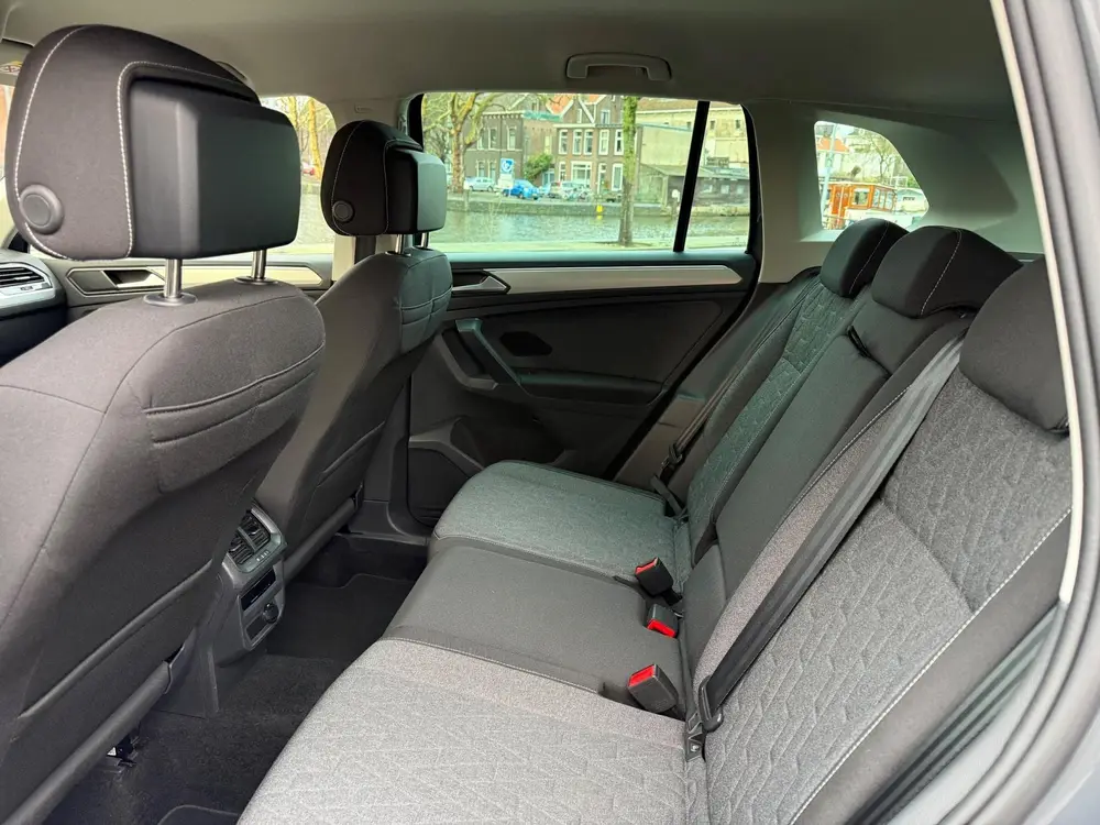 Volkswagen Tiguan 1.5 TSI Business_Line_AUTOMAAT_NAVI__ELEC uit 2023, foto 10