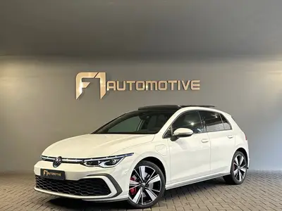 Volkswagen Golf 1.4 eHybrid GTE Pano|Camera|HuD|IQ|Trekhaak uit 2021