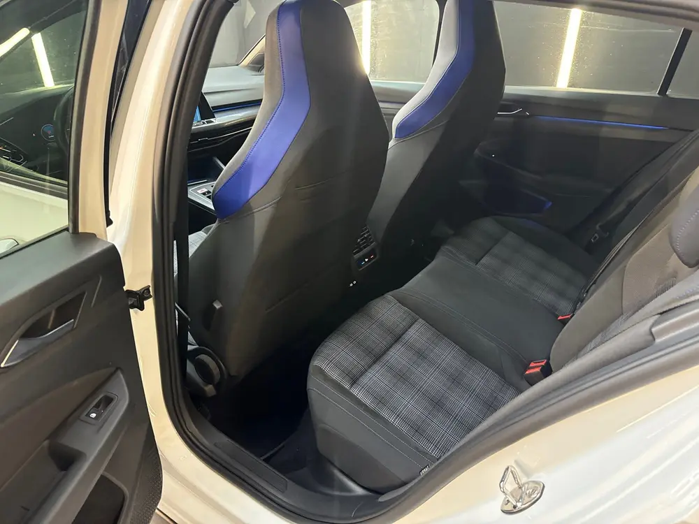 Volkswagen Golf 1.4 eHybrid GTE Pano|Camera|HuD|IQ|Trekhaak uit 2021, foto 16