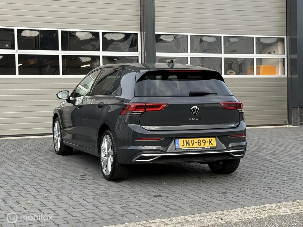 Volkswagen Golf 1.4 eHybrid 204PK 18'inch-ACC-Memory-Massage uit 2021, foto 6