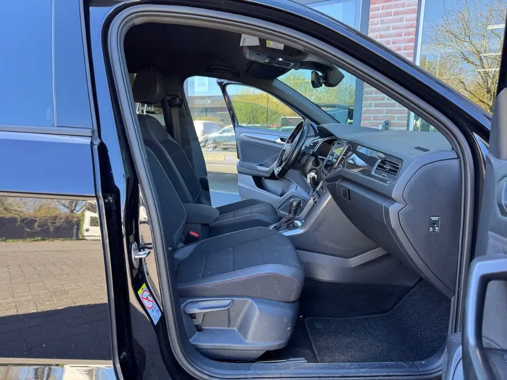 Volkswagen T-Roc 1.5 TSI DSG | Sport | Navi | Camera | Virtu uit 2022, foto 5