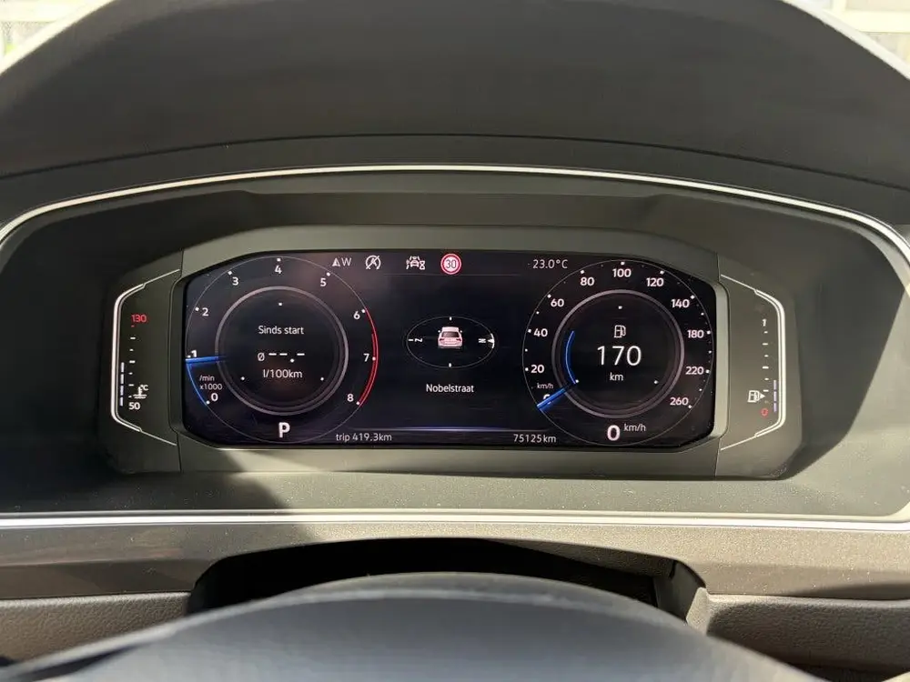 Volkswagen Tiguan 1.5 TSI Highl. Bus R-line|achteruitrijcame uit 2019, foto 18