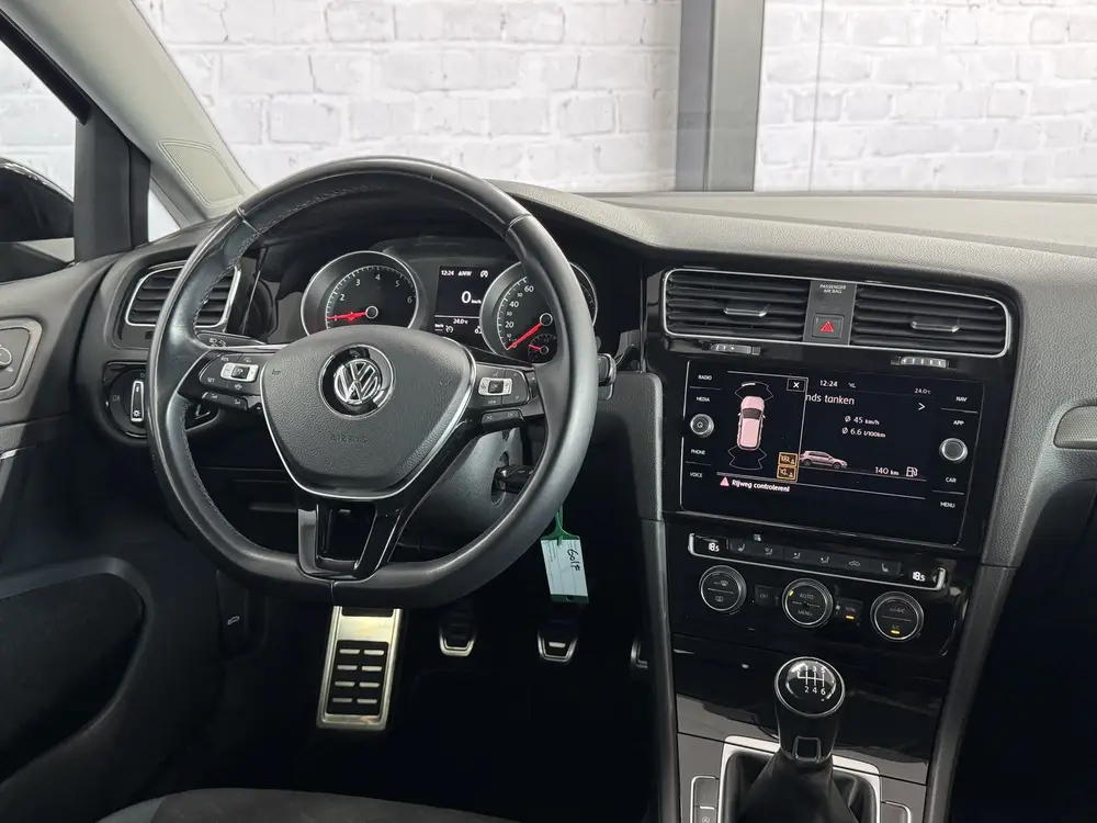 Volkswagen Golf 1.0 TSI Highline ACC Navigatie Stoelverwarmi uit 2019, foto 13