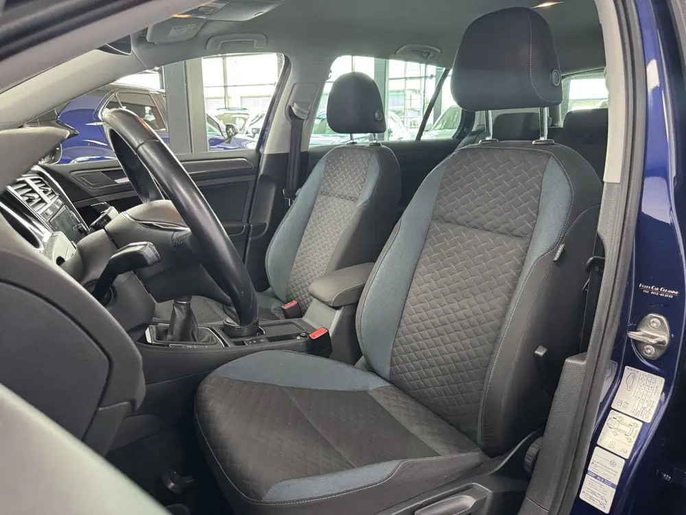 Volkswagen Golf 1.0 TSI Highline ACC Navigatie Stoelverwarmi uit 2019, foto 4