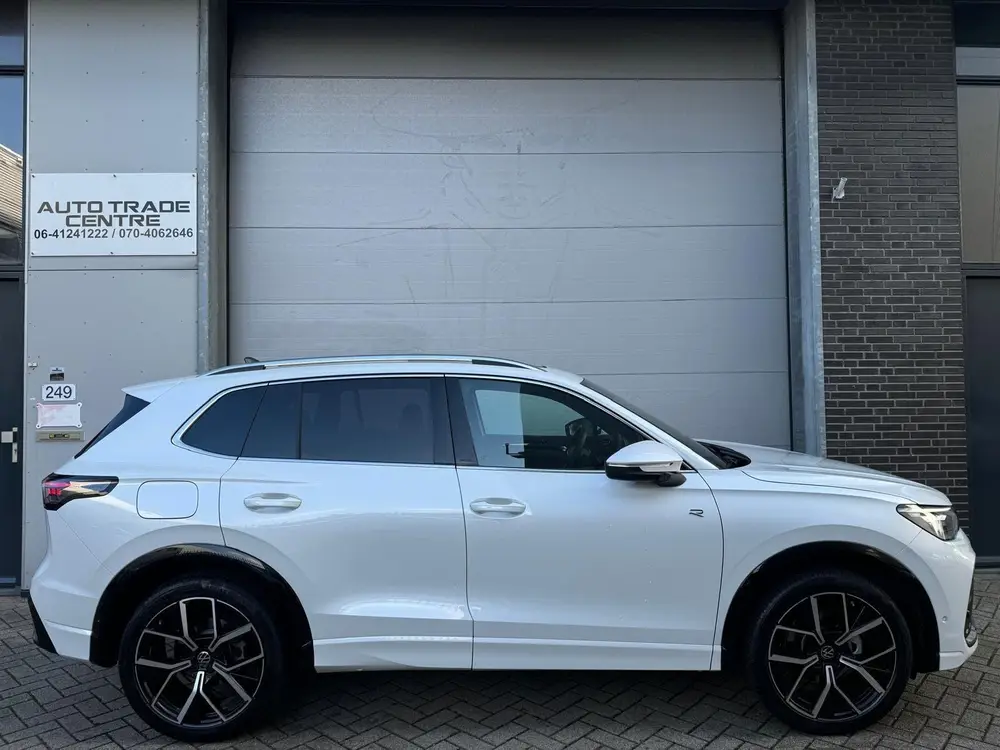 Volkswagen Tiguan 1.5 eTSI R-Line [Pano|HUD|H&K|StuurVW|Trek uit 2024, foto 2