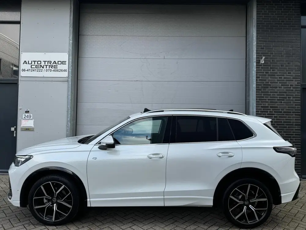Volkswagen Tiguan 1.5 eTSI R-Line [Pano|HUD|H&K|StuurVW|Trek uit 2024, foto 7