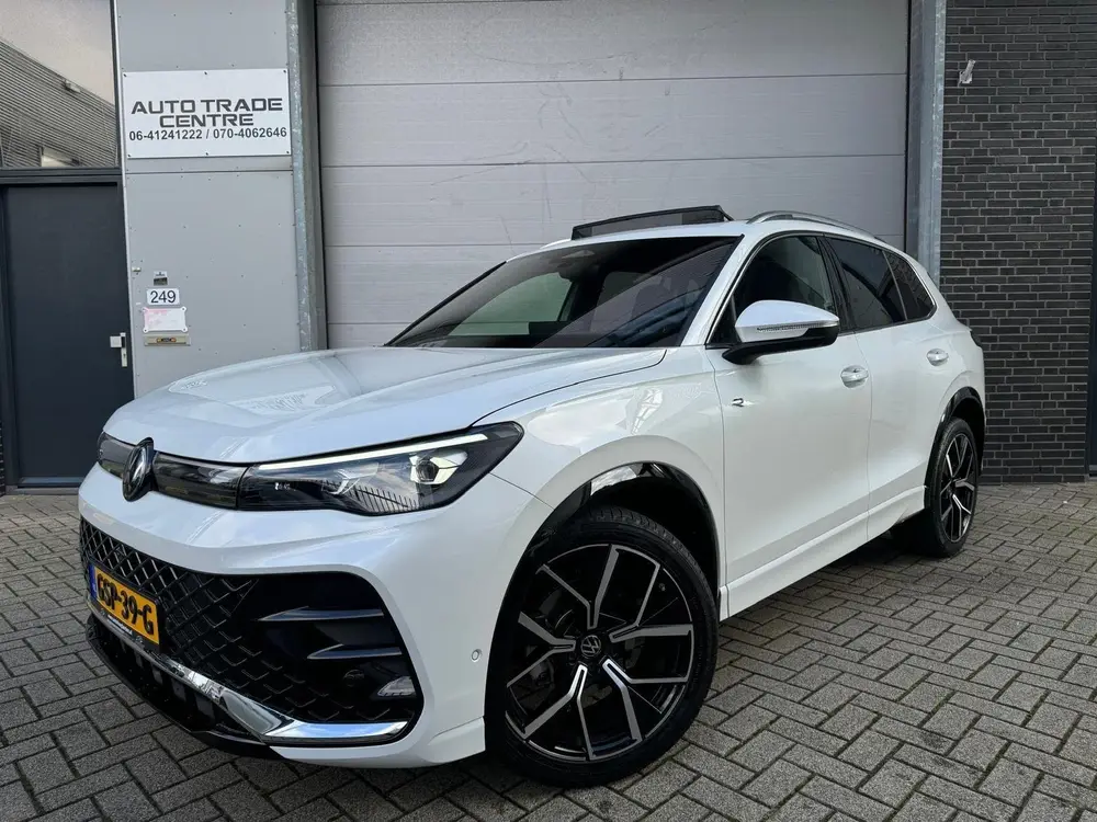 Volkswagen Tiguan 1.5 eTSI R-Line [Pano|HUD|H&K|StuurVW|Trek uit 2024, foto 9