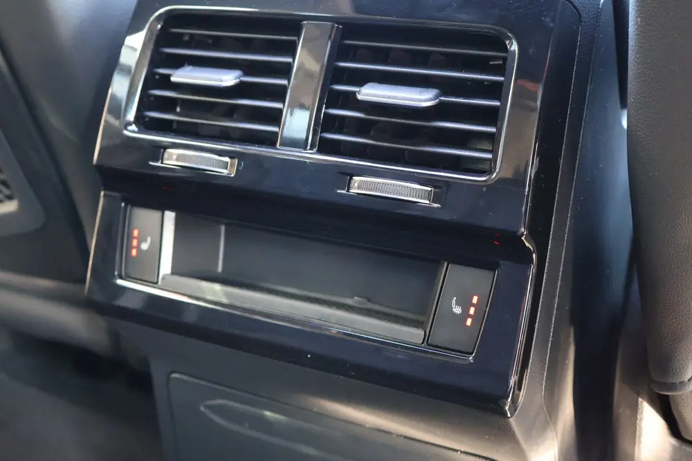 Volkswagen Touareg 3.0 TDI 4MOTION | Panoramadak | Winter Pa uit 2019, foto 18