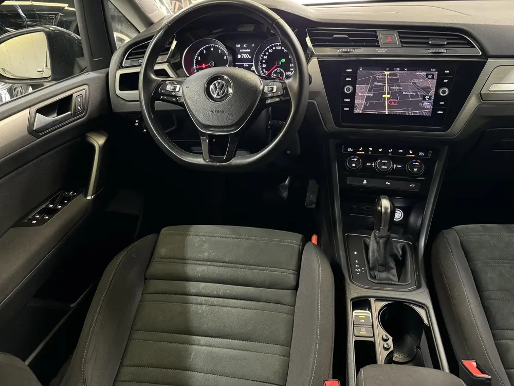 Volkswagen Touran 1.5 TSI Comfortline Business 7p / NAP / CA uit 2019, foto 14