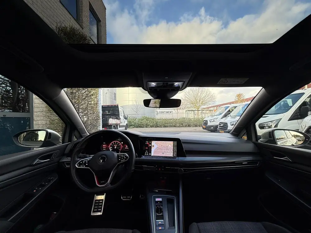 Volkswagen Golf 2.0 TSI GTI |PANO|IQ-LIGHT|DSG| uit 2021, foto 10
