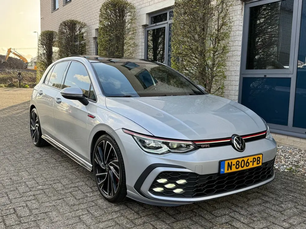 Volkswagen Golf 2.0 TSI GTI |PANO|IQ-LIGHT|DSG| uit 2021, foto 6
