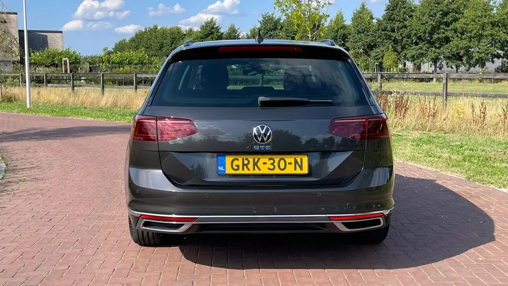 Volkswagen Passat Variant Passat 1.4 TSI Phev 218pk 6-DSG 2020 Grijs uit 2020, foto 12