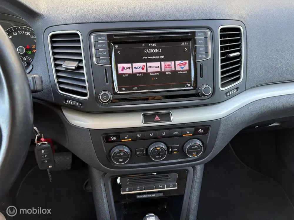 Volkswagen Sharan 1.4 TSI AUTOMAAT / 7 PERSOONS / NAVI uit 2019, foto 14