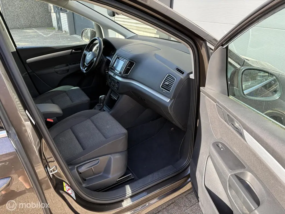 Volkswagen Sharan 1.4 TSI AUTOMAAT / 7 PERSOONS / NAVI uit 2019, foto 9