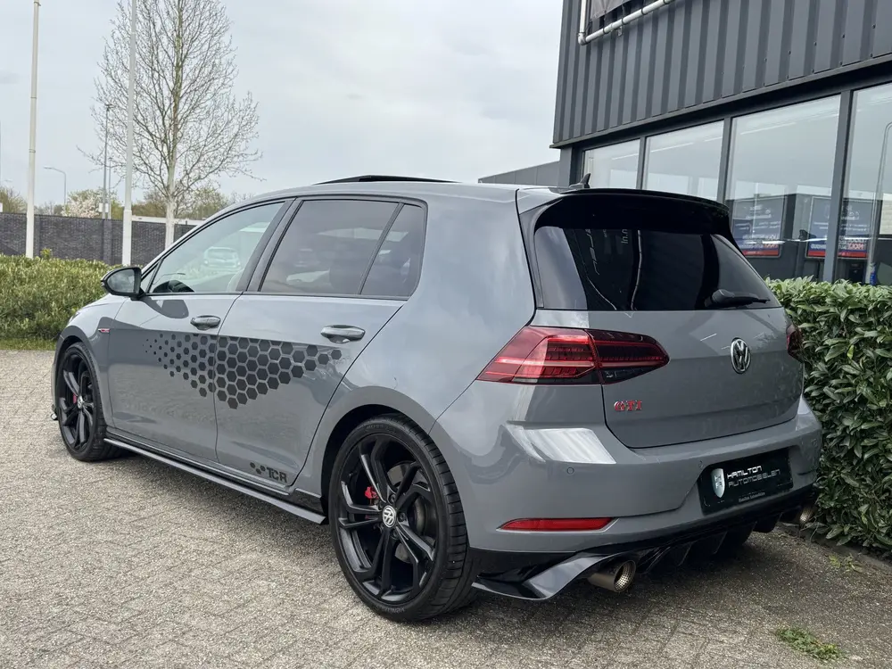 Volkswagen Golf 7,5 GTI TCR 2.0 TSI 290pk DSG / Aut. Akrapov uit 2019, foto 5