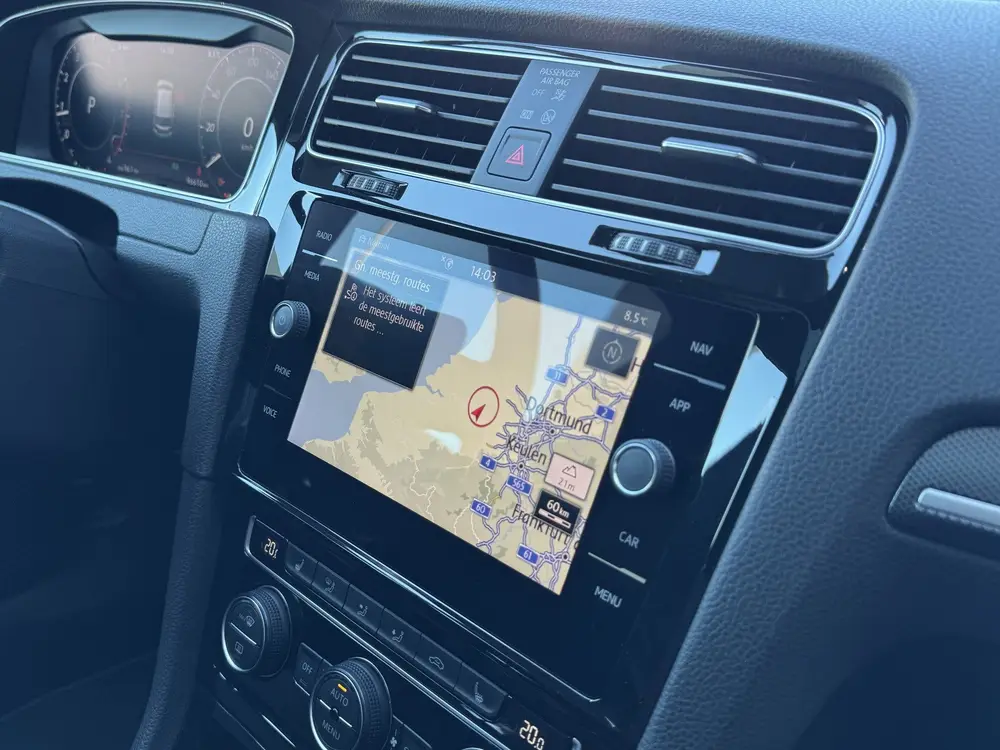 Volkswagen Golf 7,5 GTI TCR 2.0 TSI 290pk DSG / Aut. Akrapov uit 2019, foto 8