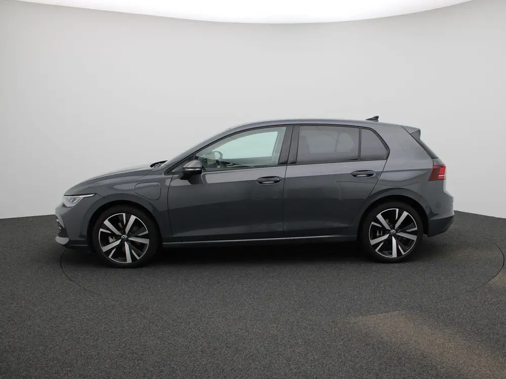 Volkswagen Golf 1.5 eHybrid Life Edition SoH 100% | Navigati uit 2025, foto 4