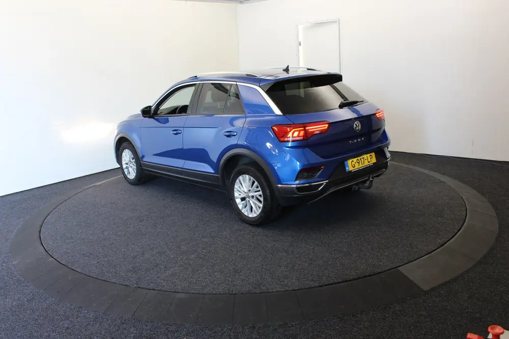 Volkswagen T-Roc 1.0 TSI Style Buss EL aKlep Trekh Navi app uit 2019, foto 14
