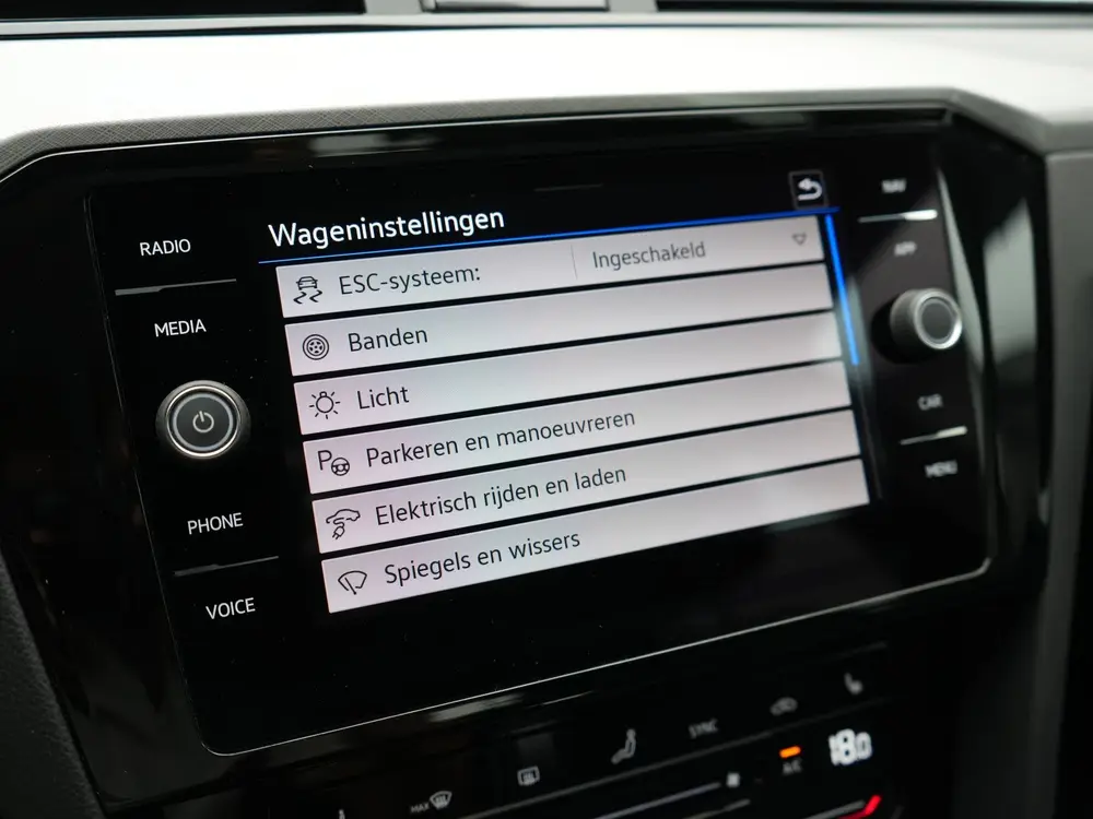 Volkswagen Passat Variant 1.4 TSI GTE Business PHEV 218pk De uit 2022, foto 17