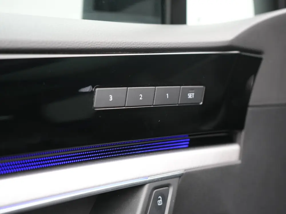 Volkswagen Touareg 3.0 TSi eHybrid 4MOTION PHEV 381pk Dealer uit 2022, foto 11