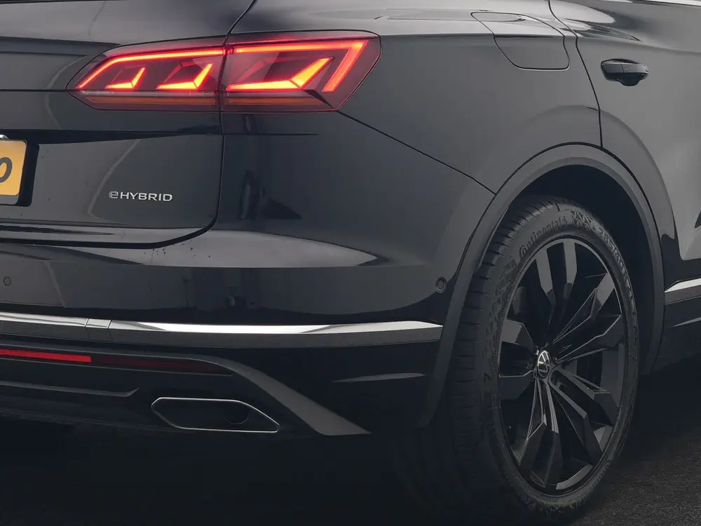 Volkswagen Touareg 3.0 TSi eHybrid 4MOTION PHEV 381pk Dealer uit 2022, foto 8