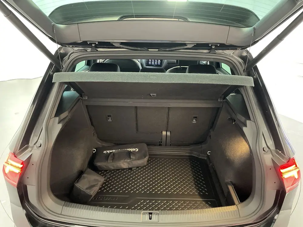 Volkswagen Tiguan 1.5 TSI DSG R-Line Business+ Camera Sfeerv uit 2021, foto 9