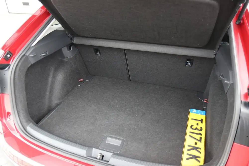 Volkswagen Taigo 1.0 TSI 95pk Life | Trekhaak | Navigatie | uit 2023, foto 15
