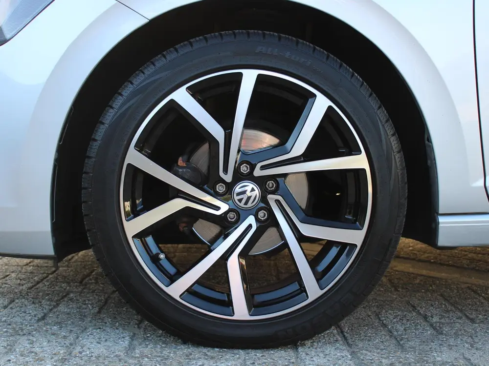 Volkswagen Polo 1.0 MPI Trendline | MULTI MEDIA DISPLAY | AI uit 2019, foto 11
